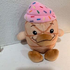 Squishmallows Moriah Elizabeth Ice Cream Plush Pink Sprinkles 8” Cute